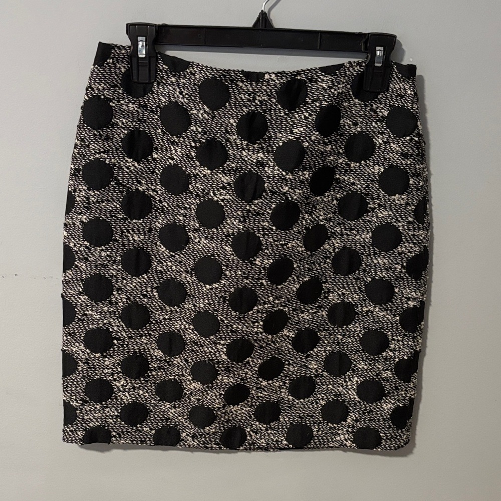 J.‎ McLaughlin Black and Cream Wool Tweed Polka Dot Pencil Skirt Girl Boss